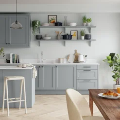 Dulux Easycare Cornflower White Matt Emulsion Paint, 2.5L -Dulux dulux easycare cornflower white matt emulsion paint 2 5l5010212623947 05i bq