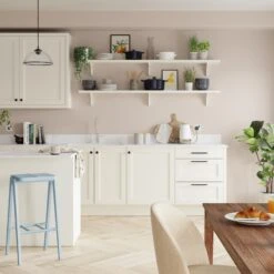 Dulux Easycare Malt Chocolate Matt Emulsion Paint, 2.5L -Dulux dulux easycare malt chocolate matt emulsion paint 2 5l5010212640333 05i bq