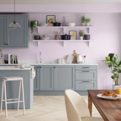 Dulux Easycare Pretty Pink Matt Emulsion Paint, 2.5L -Dulux dulux easycare pretty pink matt emulsion paint 2 5l5010212640302 05i bq