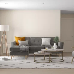 Dulux Natural Hints Almond White Silk Emulsion Paint, 2.5L -Dulux dulux natural hints almond white silk emulsion paint 2 5l5010212404614 01i bq