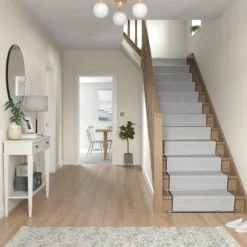 Dulux Natural Hints Jasmine White Silk Emulsion Paint, 2.5L -Dulux dulux natural hints jasmine white silk emulsion paint 2 5l5010212449554 04i bq