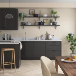 Dulux Non Drip Magnolia Gloss Metal & Wood Paint, 750ml 11 Dulux Non Drip Magnolia Gloss Metal & Wood Paint, 750ml -Dulux dulux non drip magnolia gloss metal wood paint 750ml5010212651292 05i bq