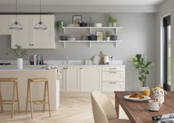 Dulux One Coat Chic Shadow Matt Emulsion Paint, 5L -Dulux dulux one coat chic shadow matt emulsion paint 5l5010212656464 07i