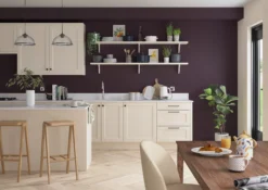 Dulux One Coat Decadent Damson Matt Emulsion Paint, 1.25L -Dulux dulux one coat decadent damson matt emulsion paint 1 25l5010212659670 05i