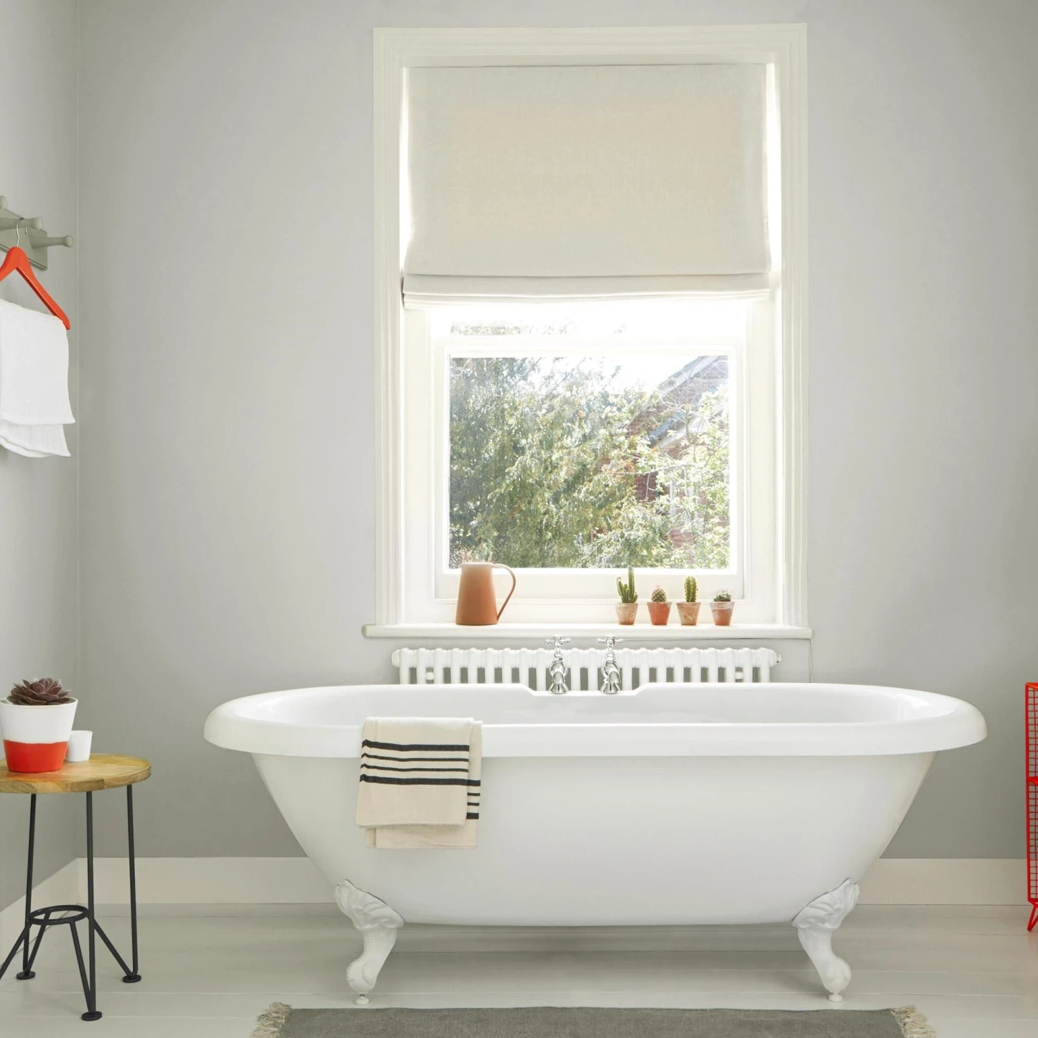 Dulux Polished Pebble Matt Emulsion Paint, 7.5L 10 Dulux Polished Pebble Matt Emulsion Paint, 7.5L - Image 10