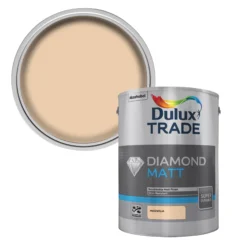 Dulux Trade Diamond Magnolia Matt Emulsion Paint, 5L