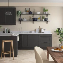 Dulux Trade Magnolia Silk Emulsion Paint, 10L 10 Dulux Trade Magnolia Silk Emulsion Paint, 10L -Dulux dulux trade magnolia silk emulsion paint 10l5010212428115 05i bq