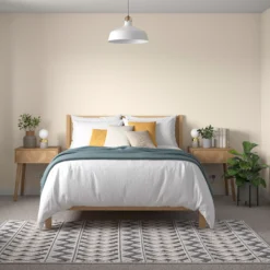 Dulux Trade Magnolia Vinyl Matt Emulsion Paint, 2.5L -Dulux dulux trade magnolia vinyl matt emulsion paint 2 5l5010212100516 08i bq