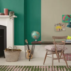 Dulux Walls & Ceilings Emerald Glade Silk Emulsion Paint, 2.5L -Dulux dulux walls ceilings emerald glade silk emulsion paint 2 5l5010212640111 02i bq